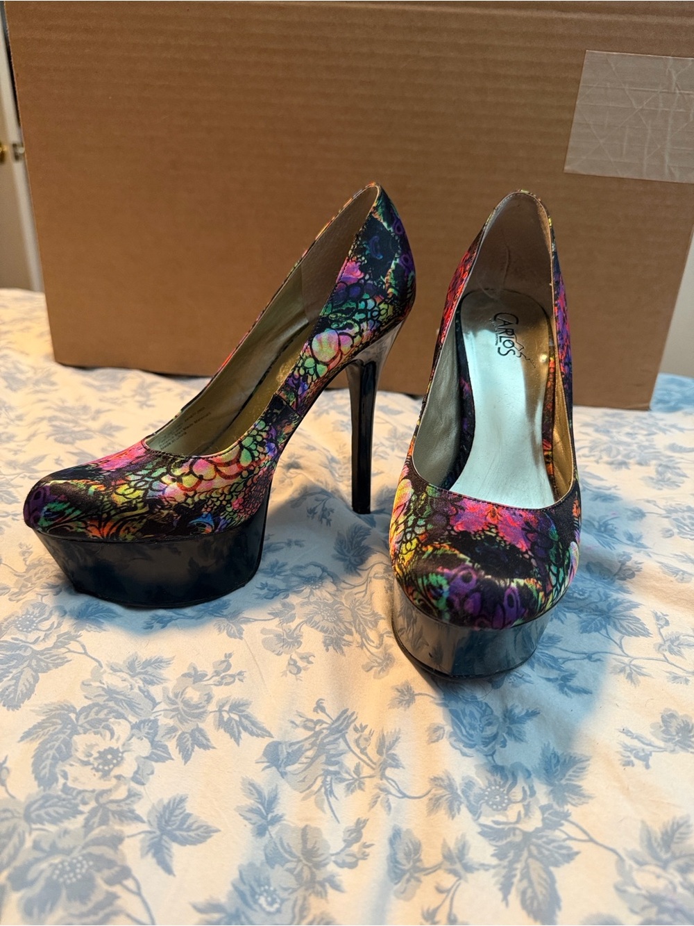 Carlos Santana Multicolor Floral Platform Pumps